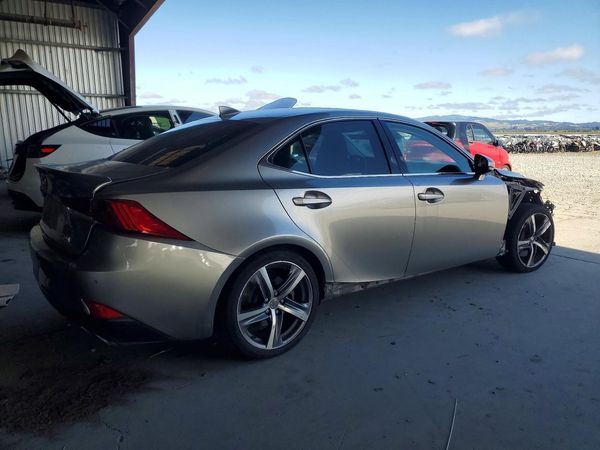 2017 LEXUS IS 200t