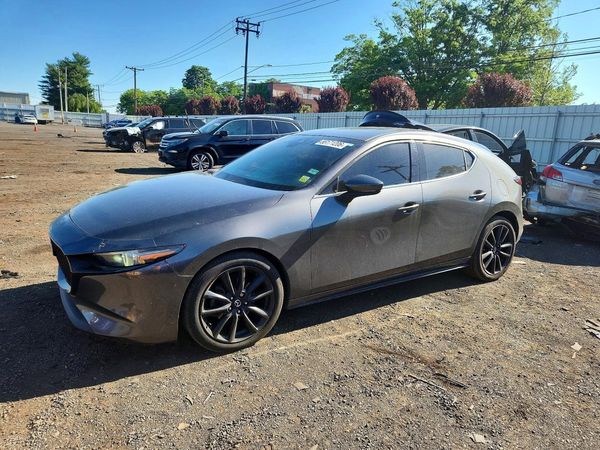2019 MAZDA 3