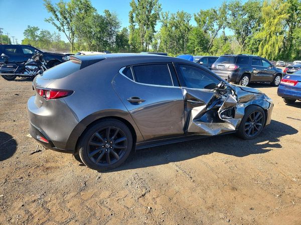 2019 MAZDA 3