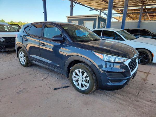 2020 HYUNDAI TUCSON SE