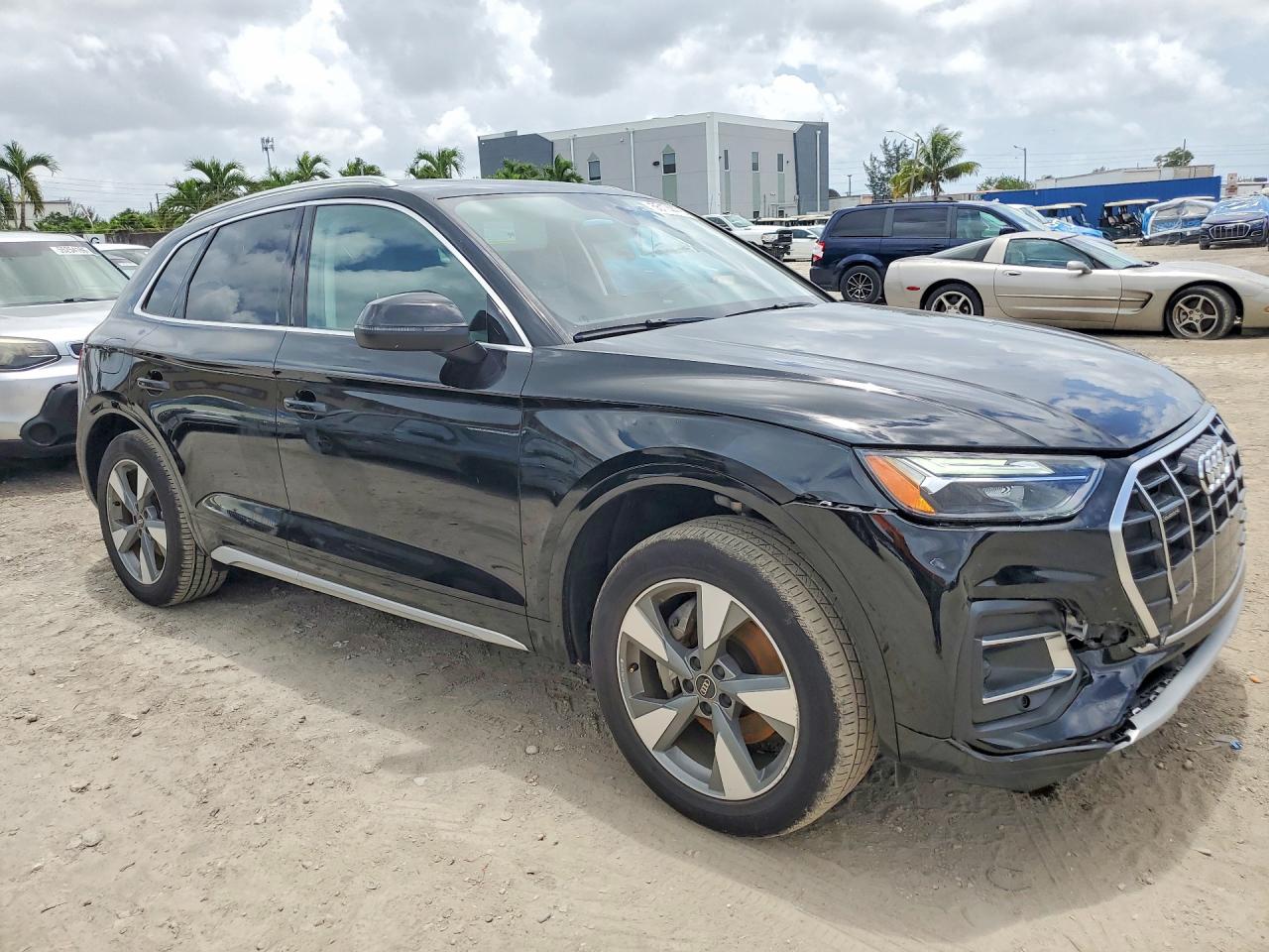 2024 AUDI Q5 quattro Premium