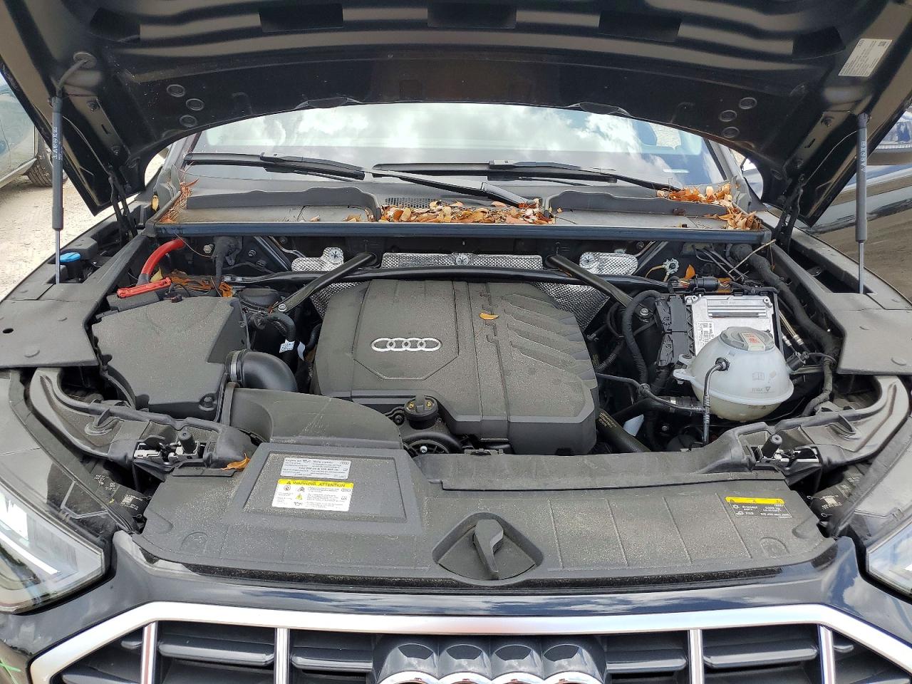 2024 AUDI Q5 quattro Premium