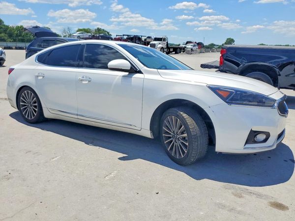 2017 KIA CADENZA
