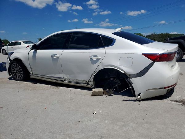 2017 KIA CADENZA