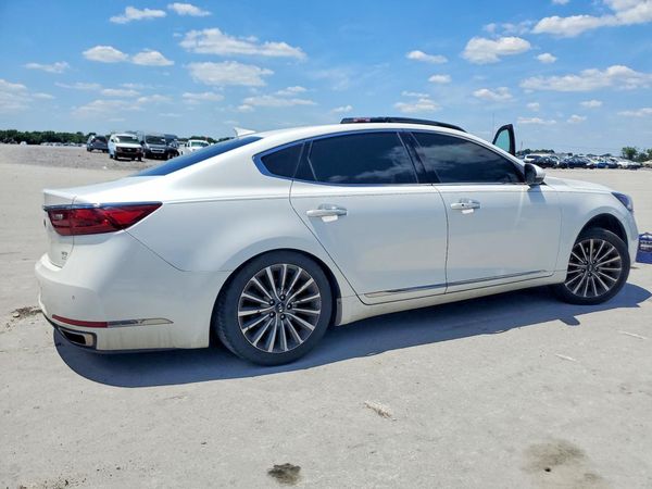2017 KIA CADENZA