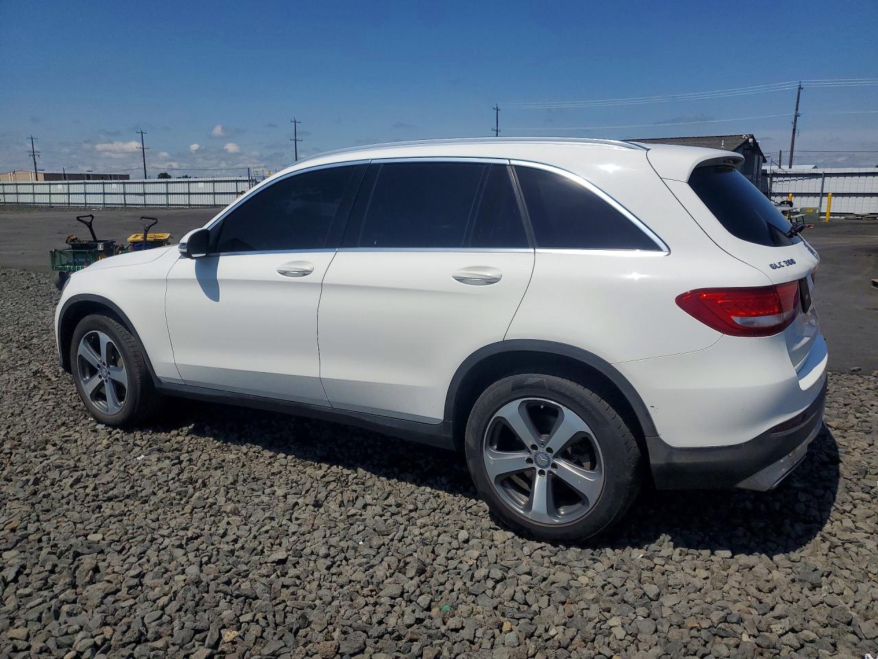 2017 MERCEDES-BENZ GLC GLC300