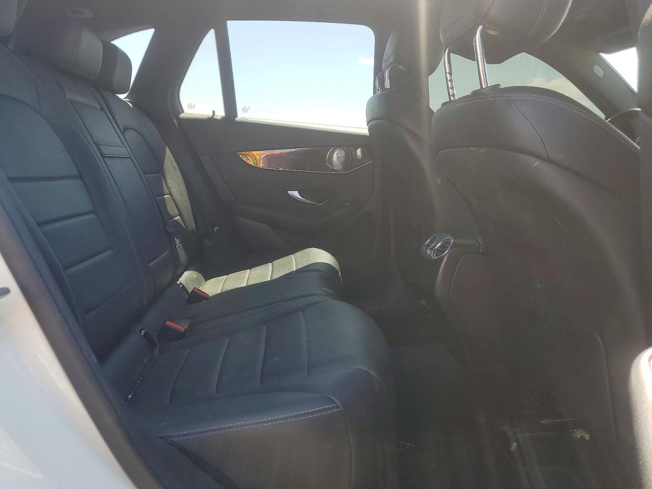 2017 MERCEDES-BENZ GLC GLC300