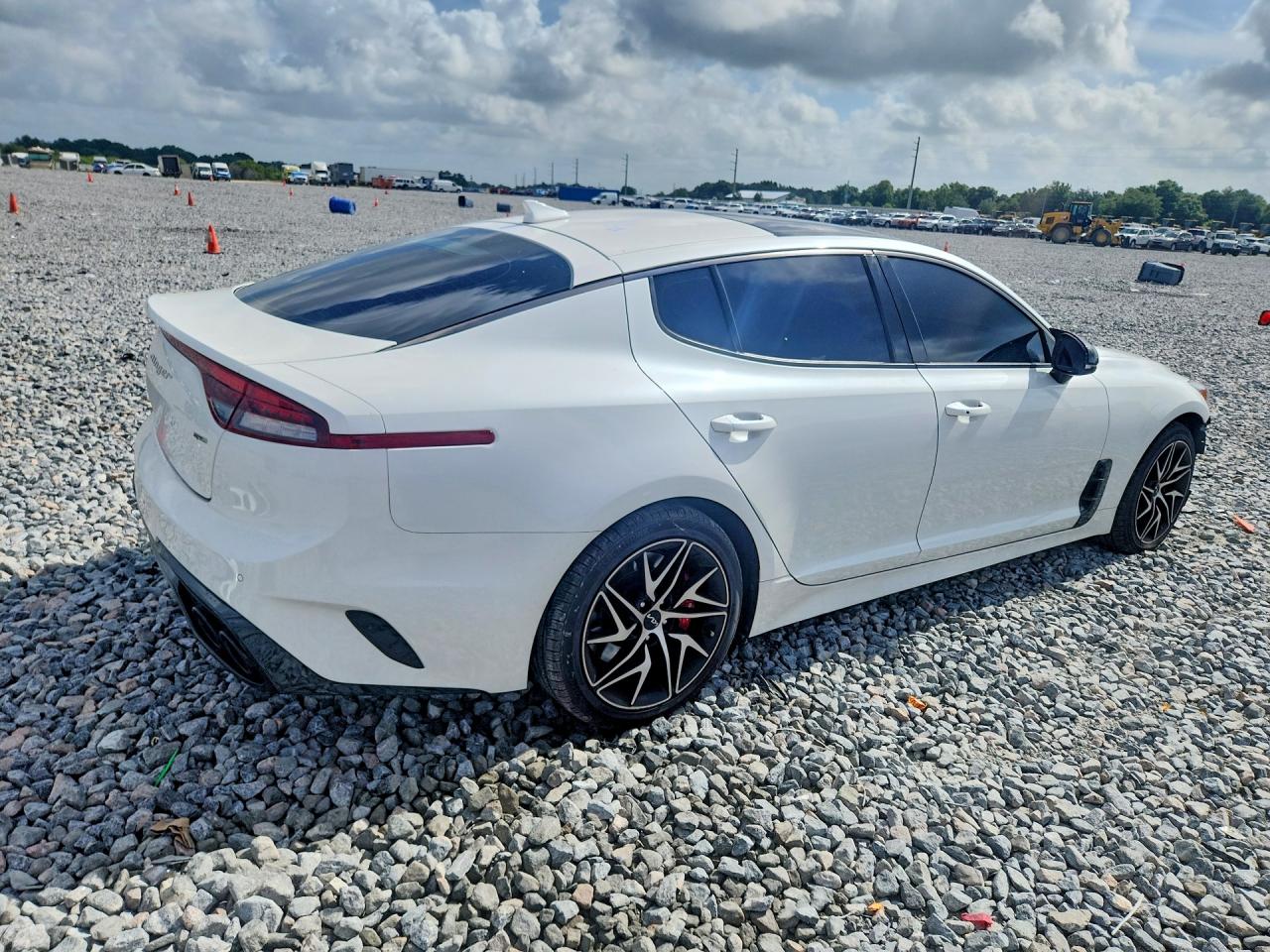 2023 KIA STINGER GT-Line