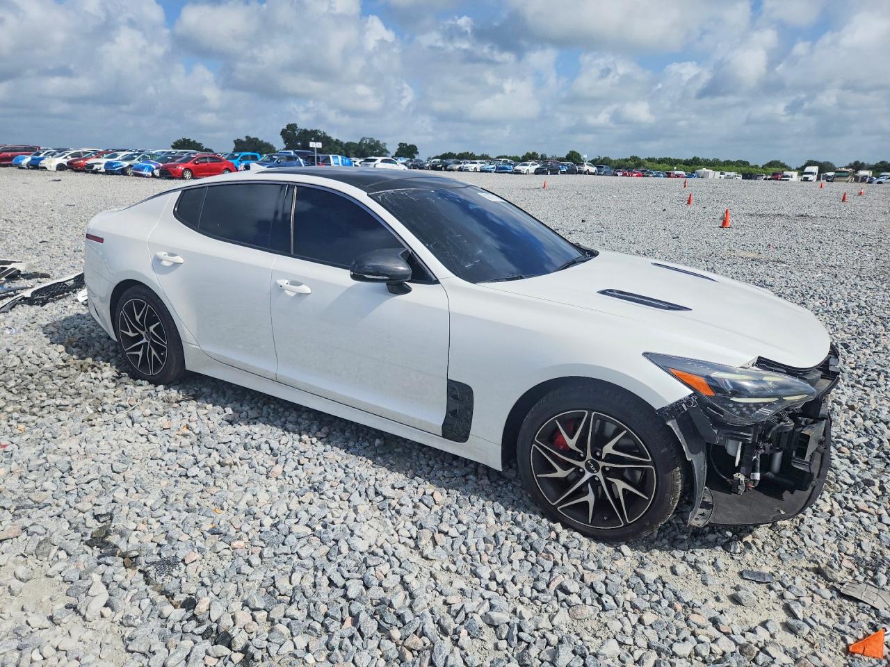 2023 KIA STINGER GT-Line