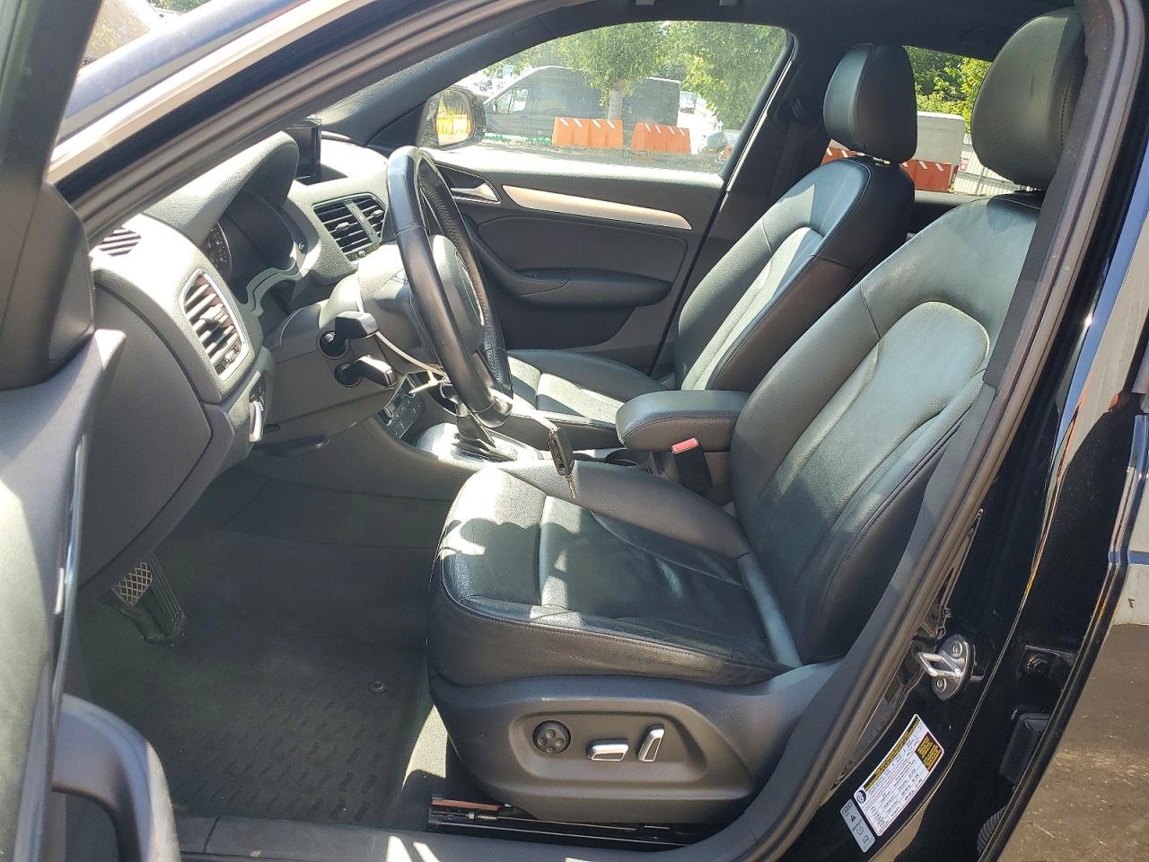 2016 AUDI Q3 Premium Plus