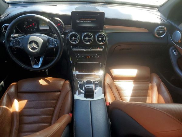 2017 MERCEDES-BENZ GLC GLC300 Base-4M