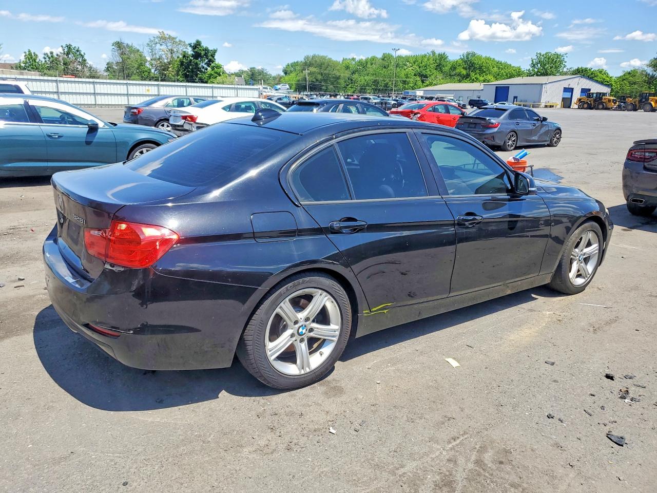 2015 BMW 328