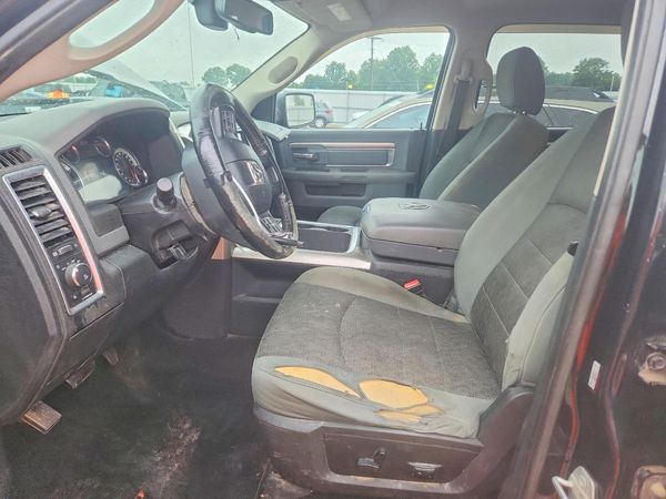 2016 RAM 1500 SLT