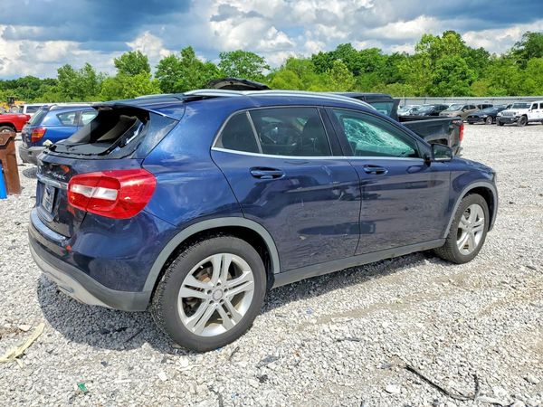 2017 MERCEDES-BENZ GLA GLA250-4M