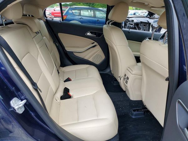 2017 MERCEDES-BENZ GLA GLA250-4M
