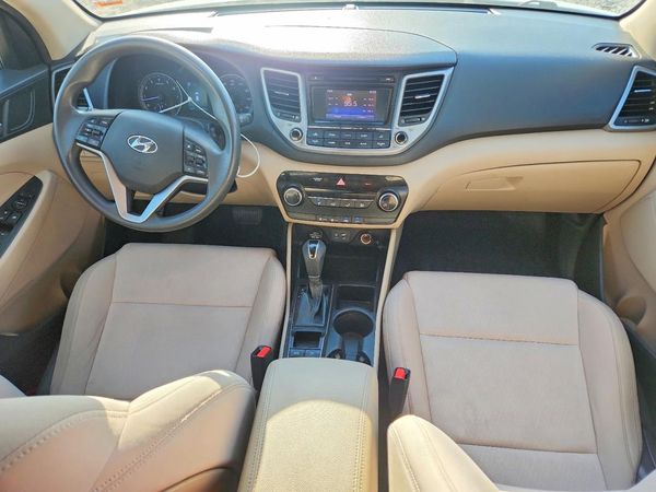 2017 HYUNDAI TUCSON