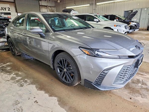 2025 TOYOTA CAMRY