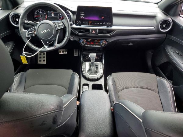 2024 KIA FORTE GT Line