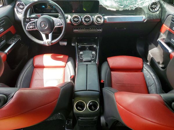 2020 MERCEDES-BENZ GLB GLB250