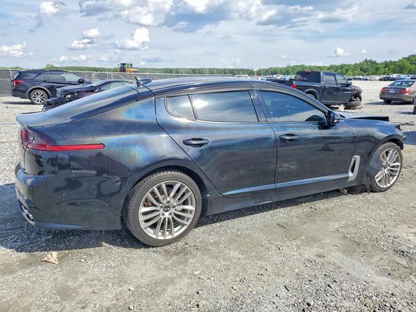 2018 KIA STINGER