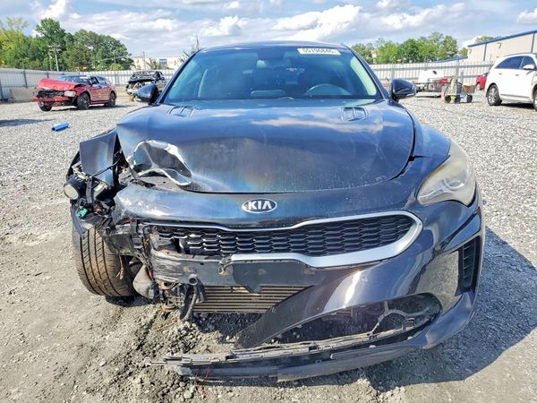 2018 KIA STINGER