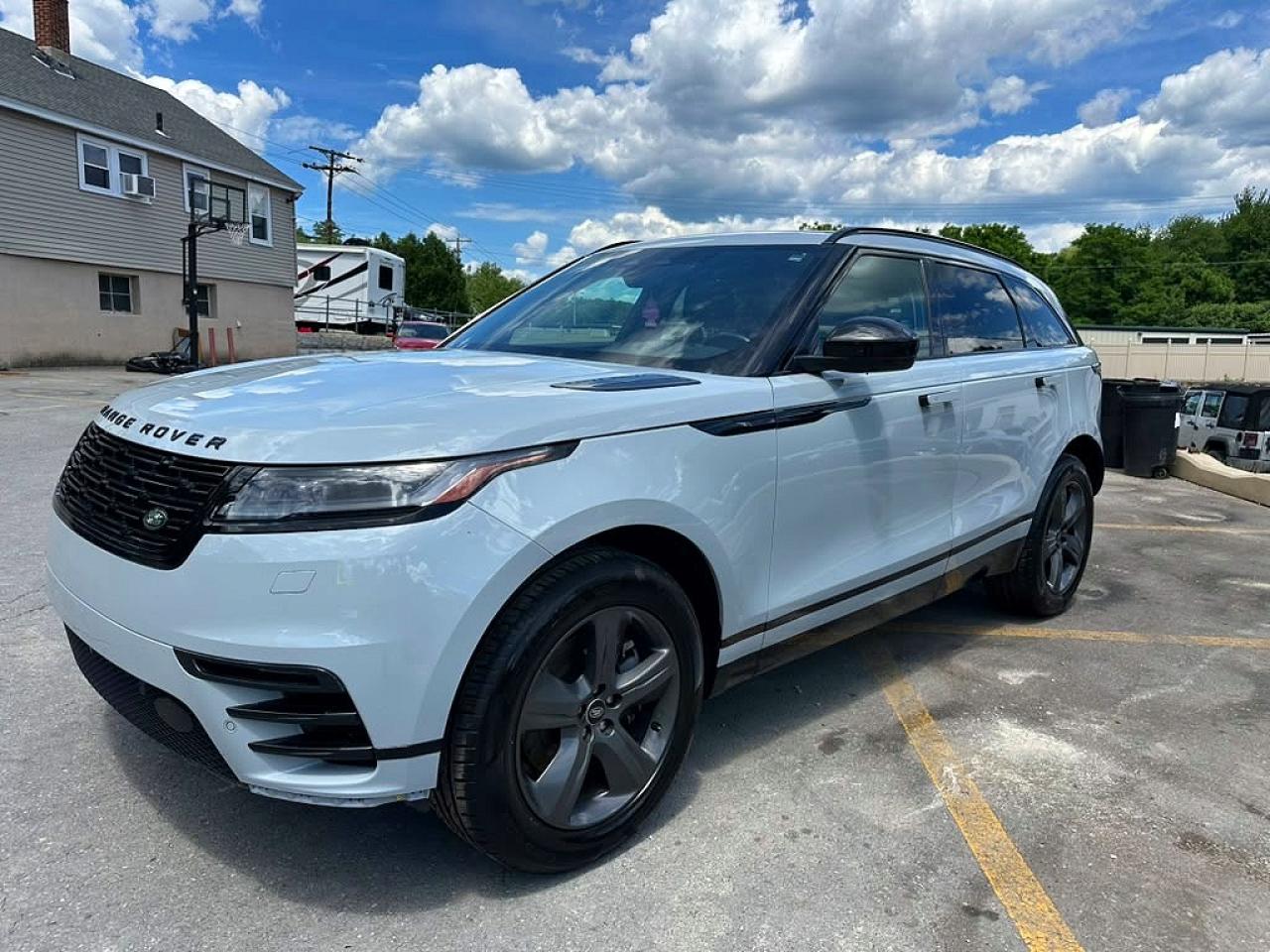 2025 LAND ROVER RANGE ROVER VELAR P250 Dynamic SE