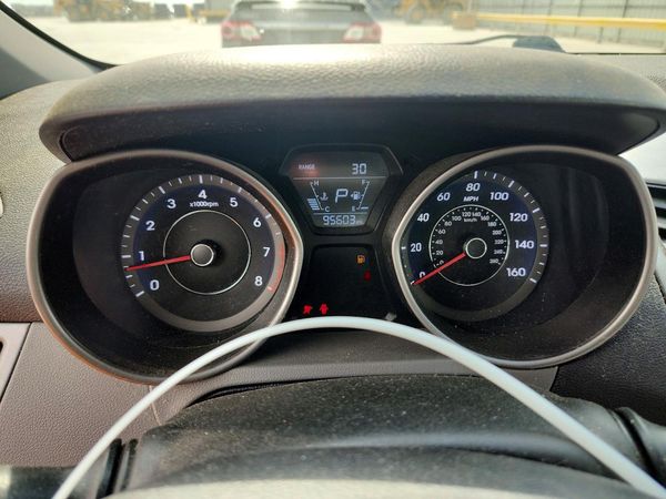 2016 HYUNDAI ELANTRA