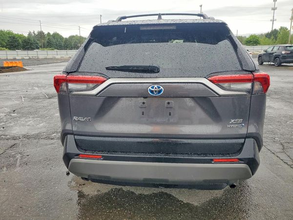 2019 TOYOTA RAV4 XSE HV 4WD
