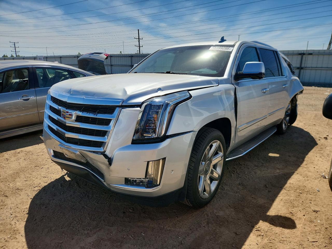 2019 CADILLAC ESCALADE ESV Luxury — Front 3/4