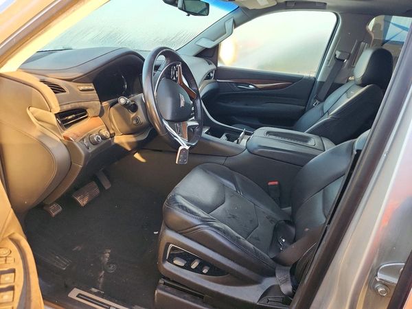2019 CADILLAC ESCALADE ESV Luxury — DENT