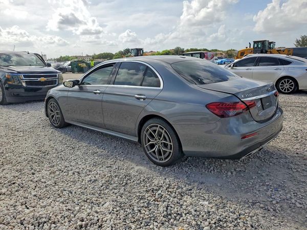 2022 MERCEDES-BENZ E