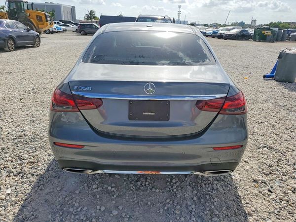 2022 MERCEDES-BENZ E