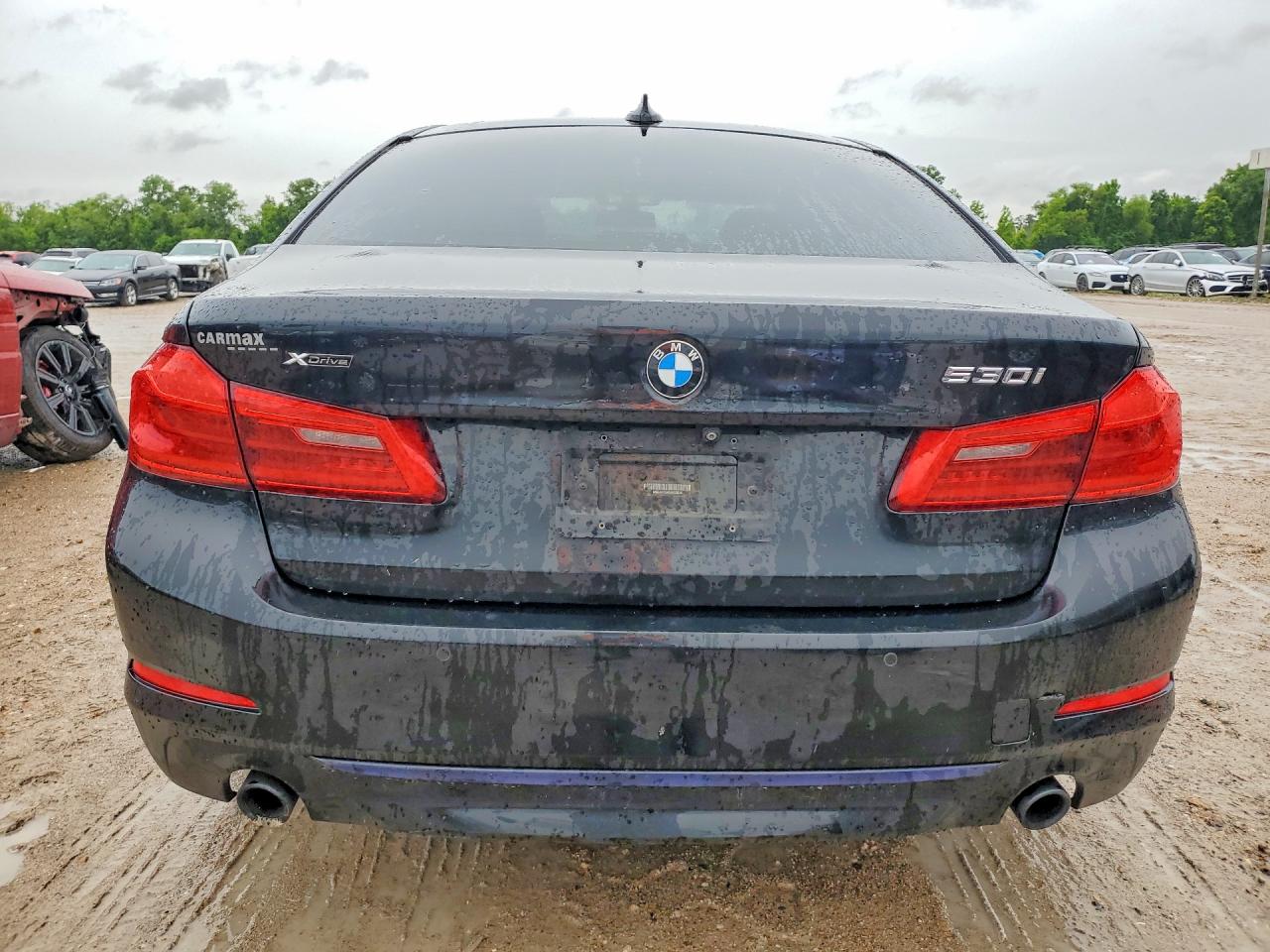 2019 BMW 530