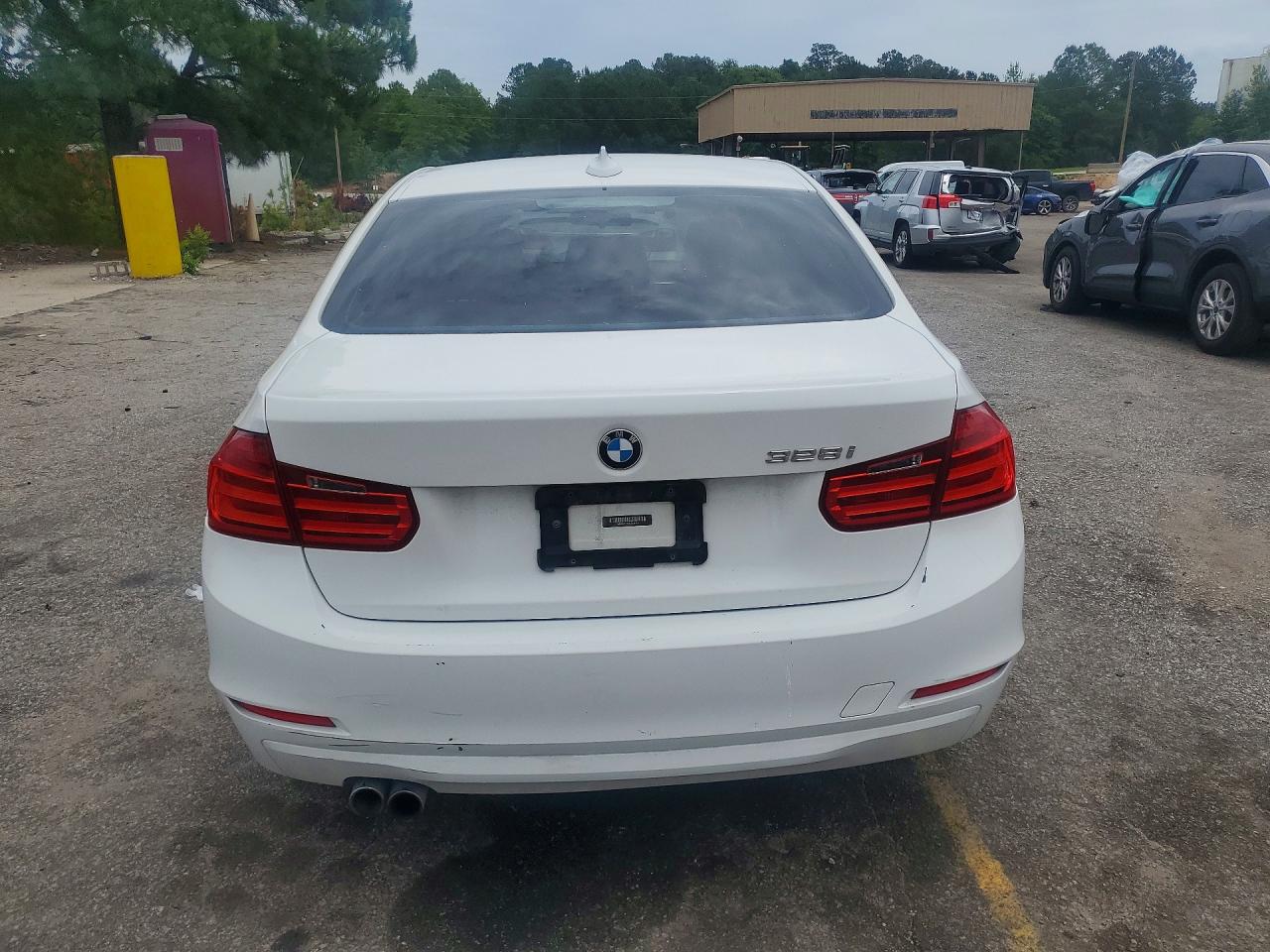 2014 BMW 328