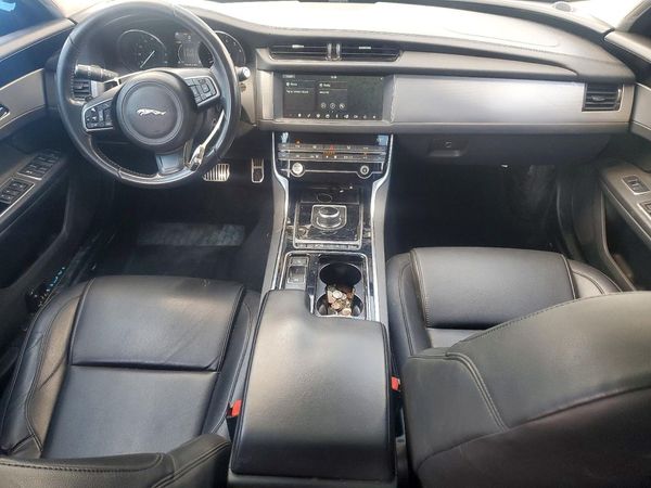 2019 JAGUAR XF Premium