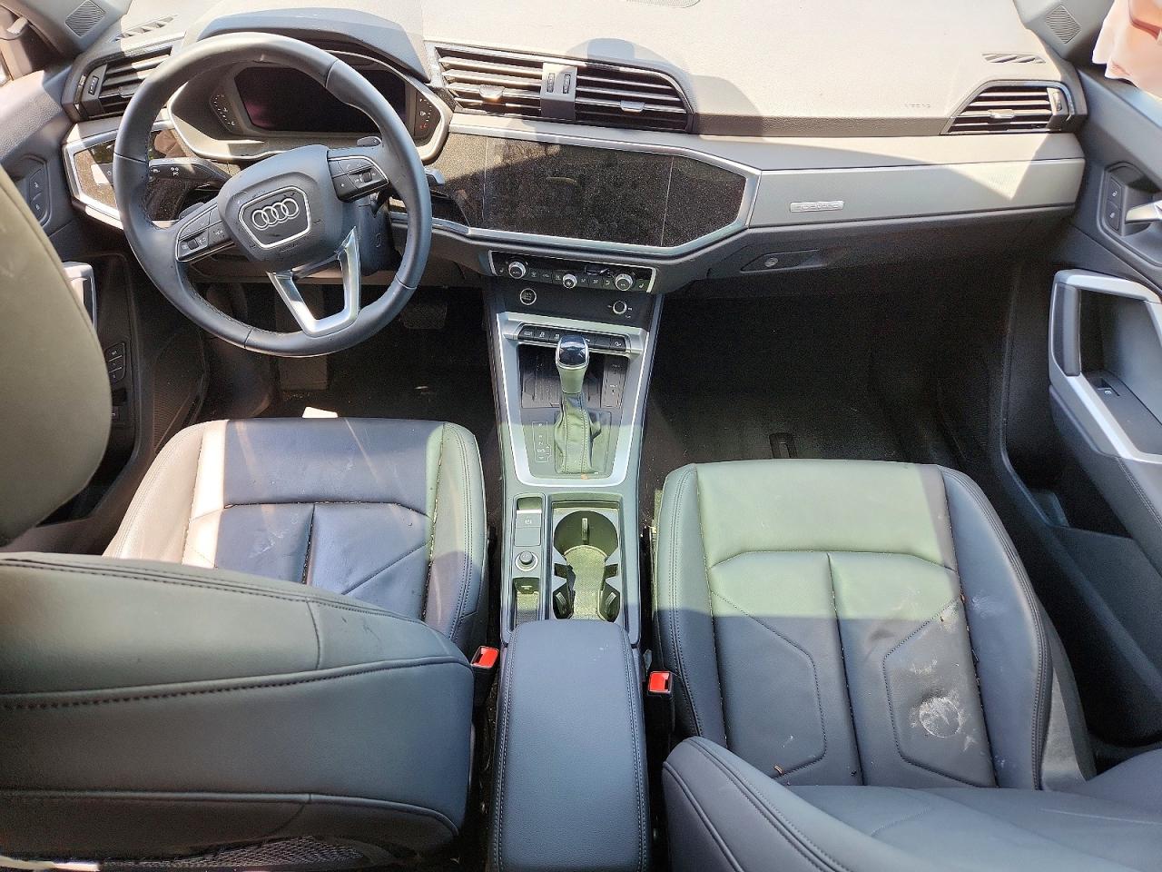 2024 AUDI Q3 S Line quattro Premium