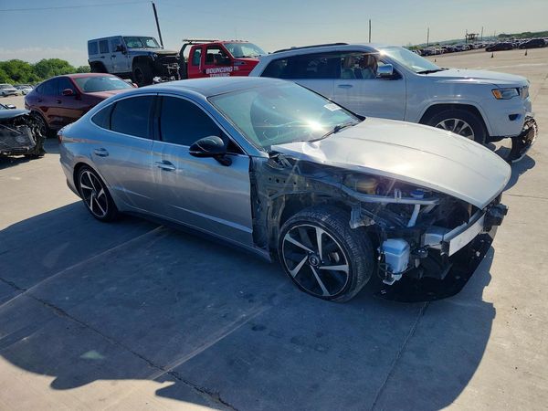 2021 HYUNDAI SONATA SEL Plus