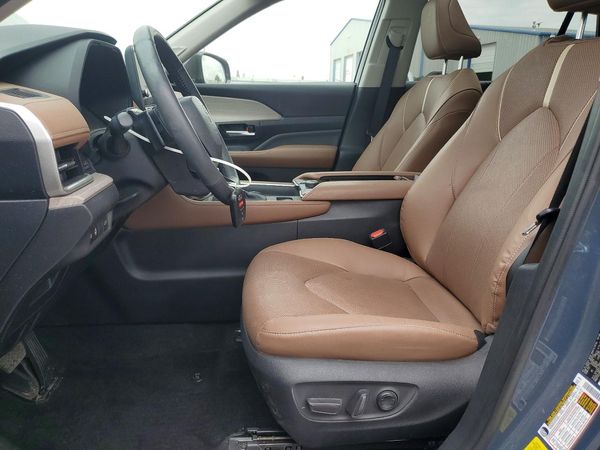 2024 TOYOTA GRAND HIGHLANDER