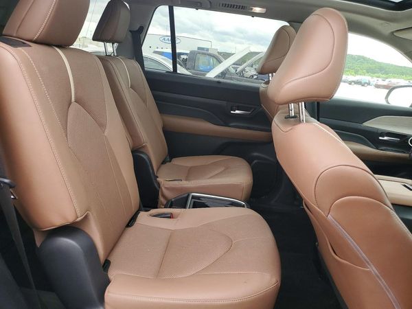 2024 TOYOTA GRAND HIGHLANDER
