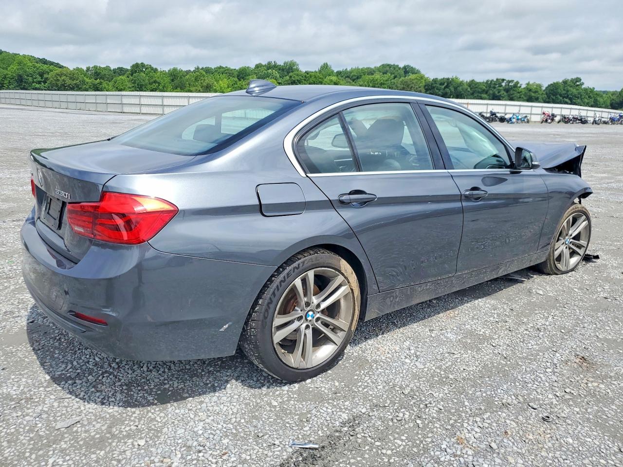 2018 BMW 330 xDrive SA