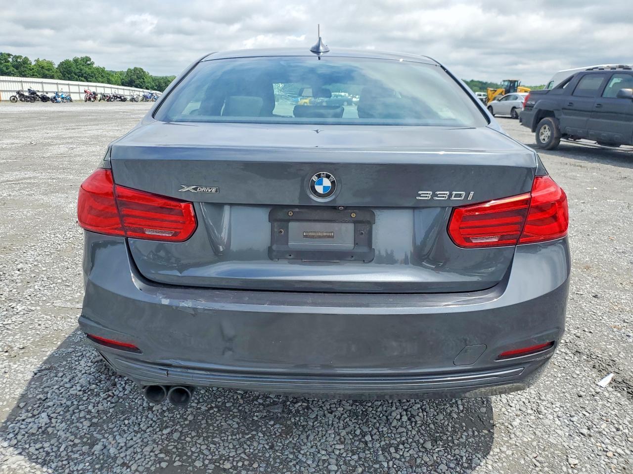 2018 BMW 330 xDrive SA