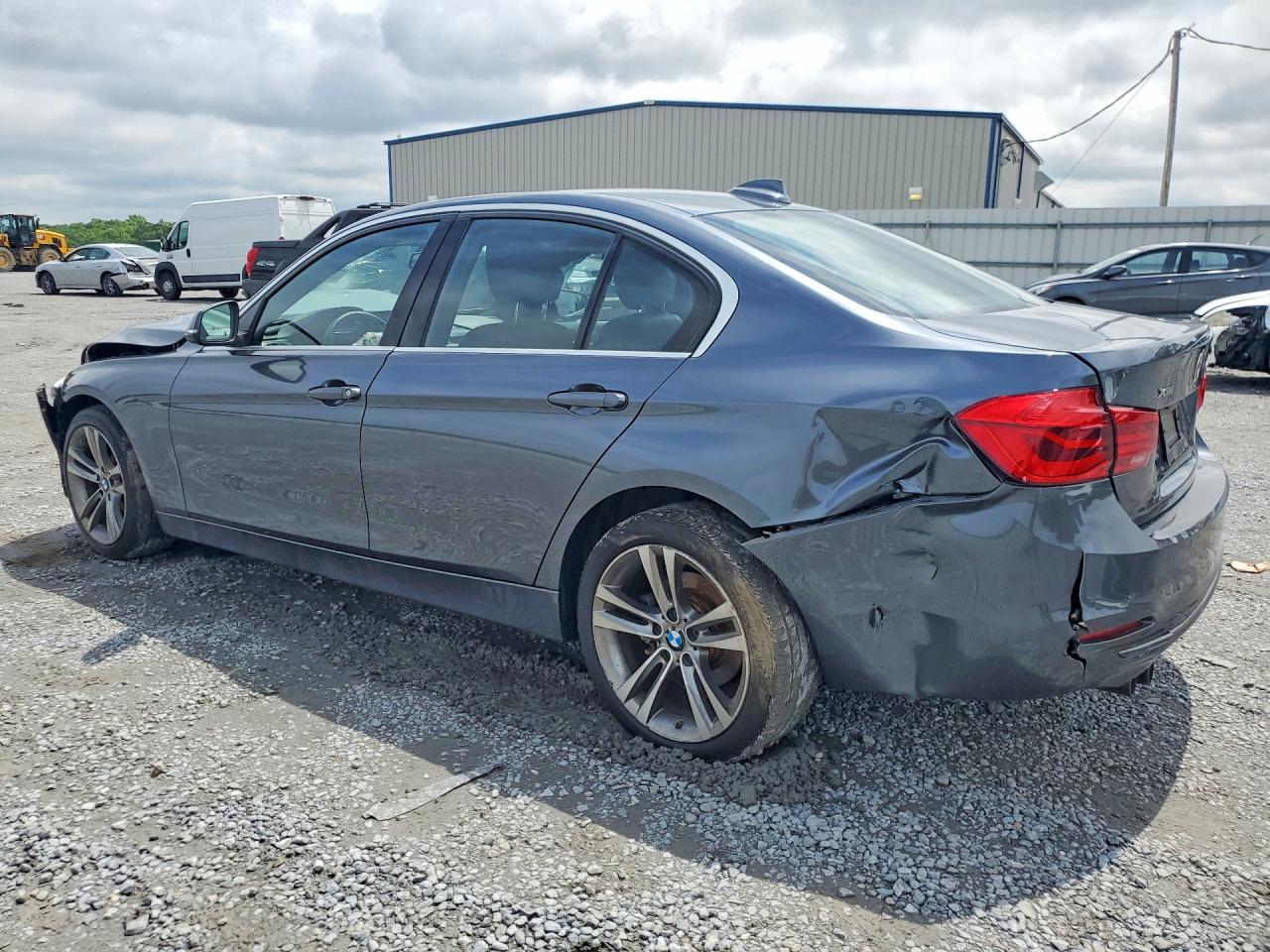 2018 BMW 330 xDrive SA