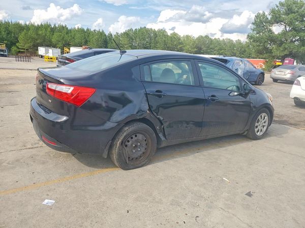 2015 KIA RIO GL - Middle-low