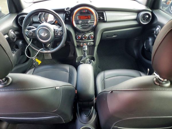 2015 MINI COOPER