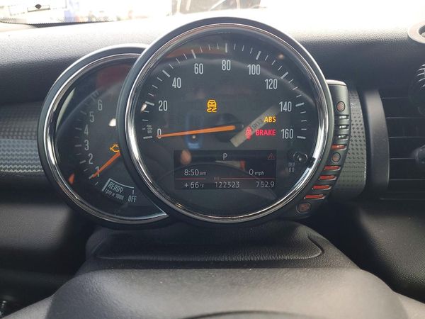 2015 MINI COOPER