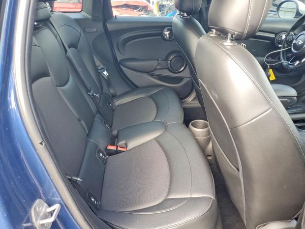2015 MINI COOPER