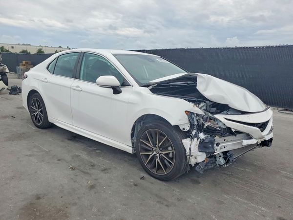 2022 TOYOTA CAMRY