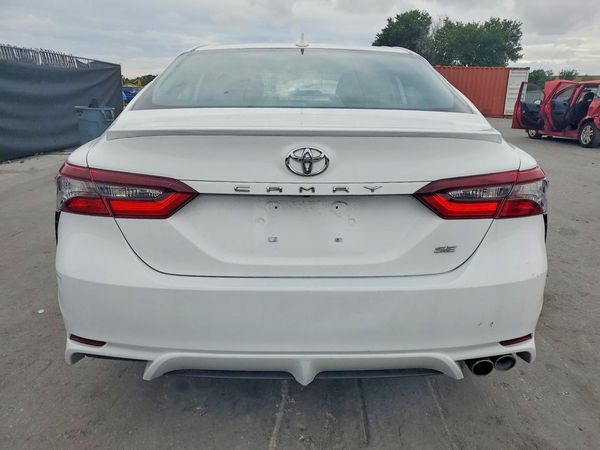 2022 TOYOTA CAMRY