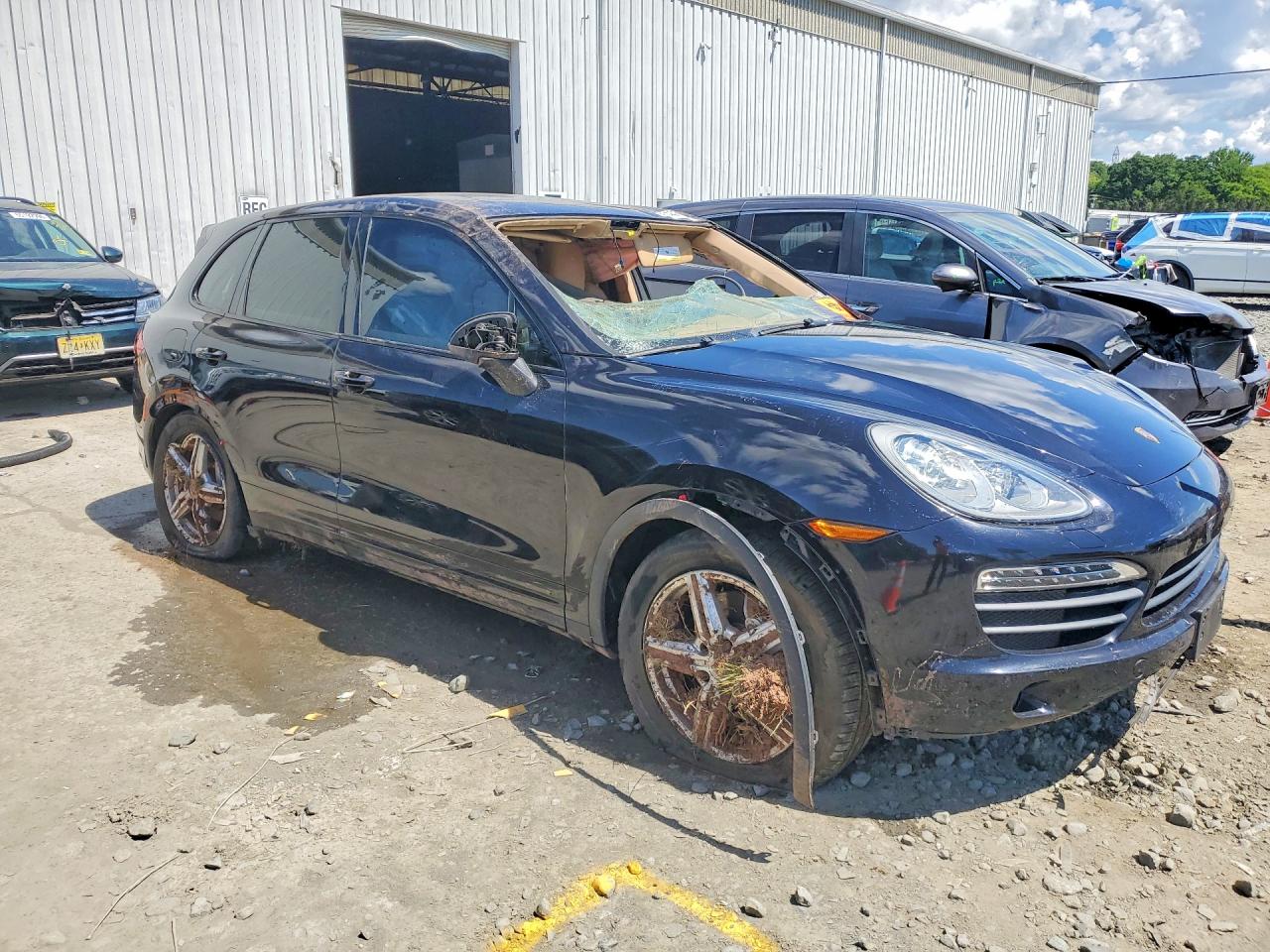 2013 PORSCHE CAYENNE S