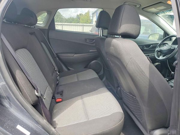 2018 HYUNDAI KONA SEL